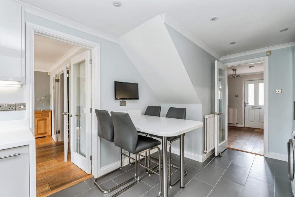 Abbeyfields Close, Netley , Southampton, SO31 5GR
