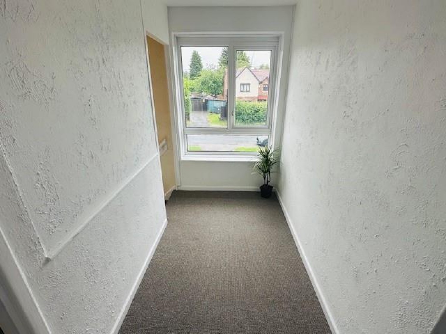 2 bedroom Flat to let in Water Orton Lane, Minworth, Sutton Coldfield