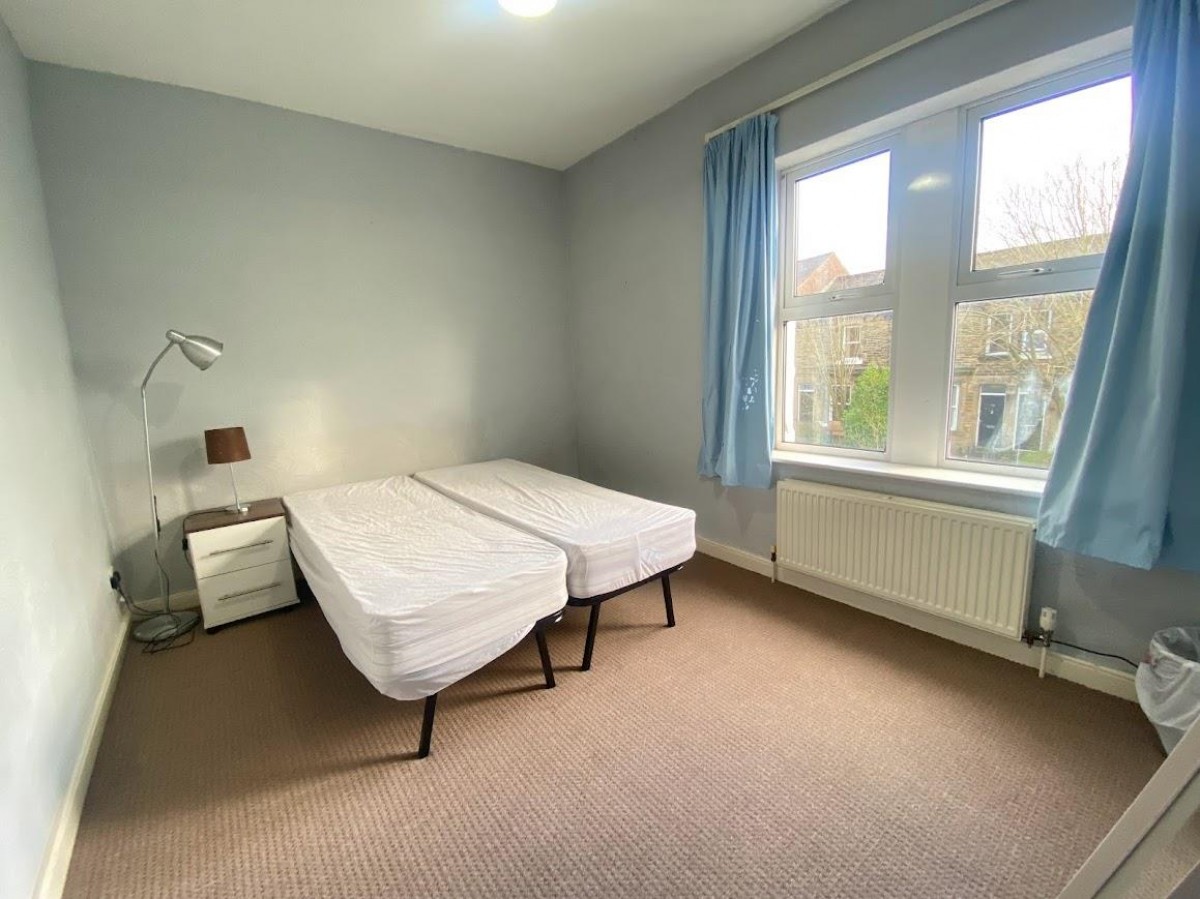 Mayfield Grove, Harrogate, HG1 5HD