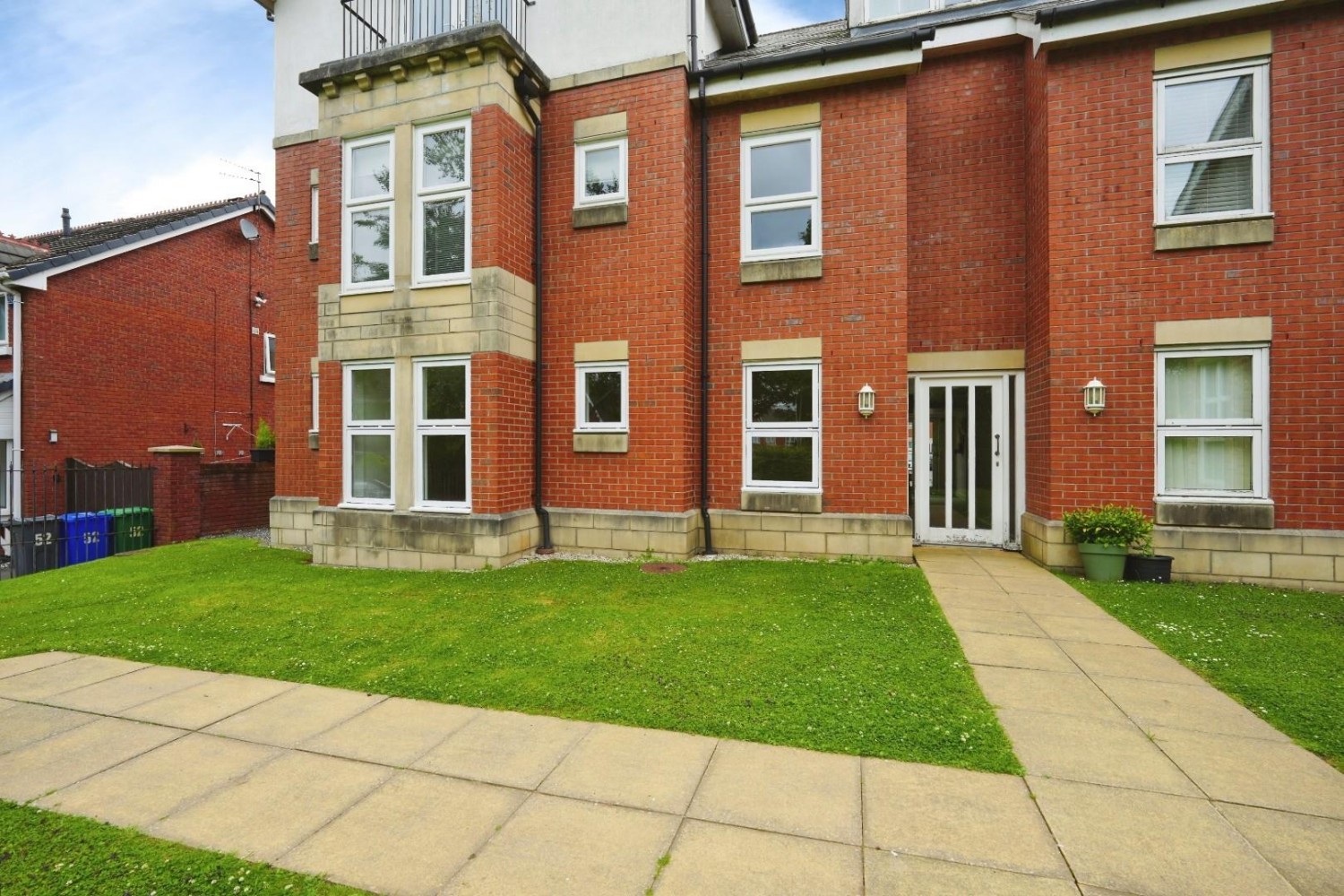 Bronington Close, Manchester