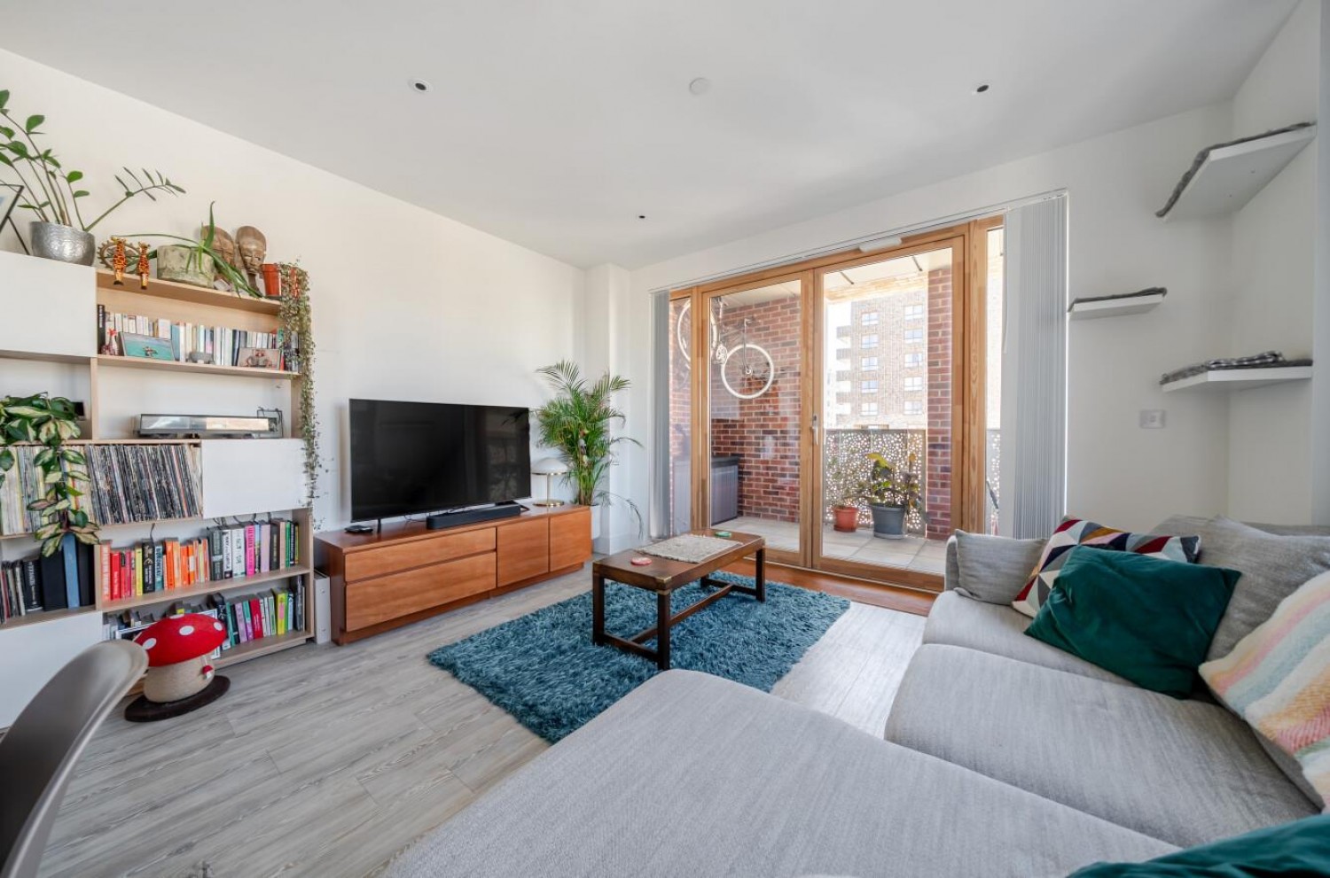 Nest Way, London