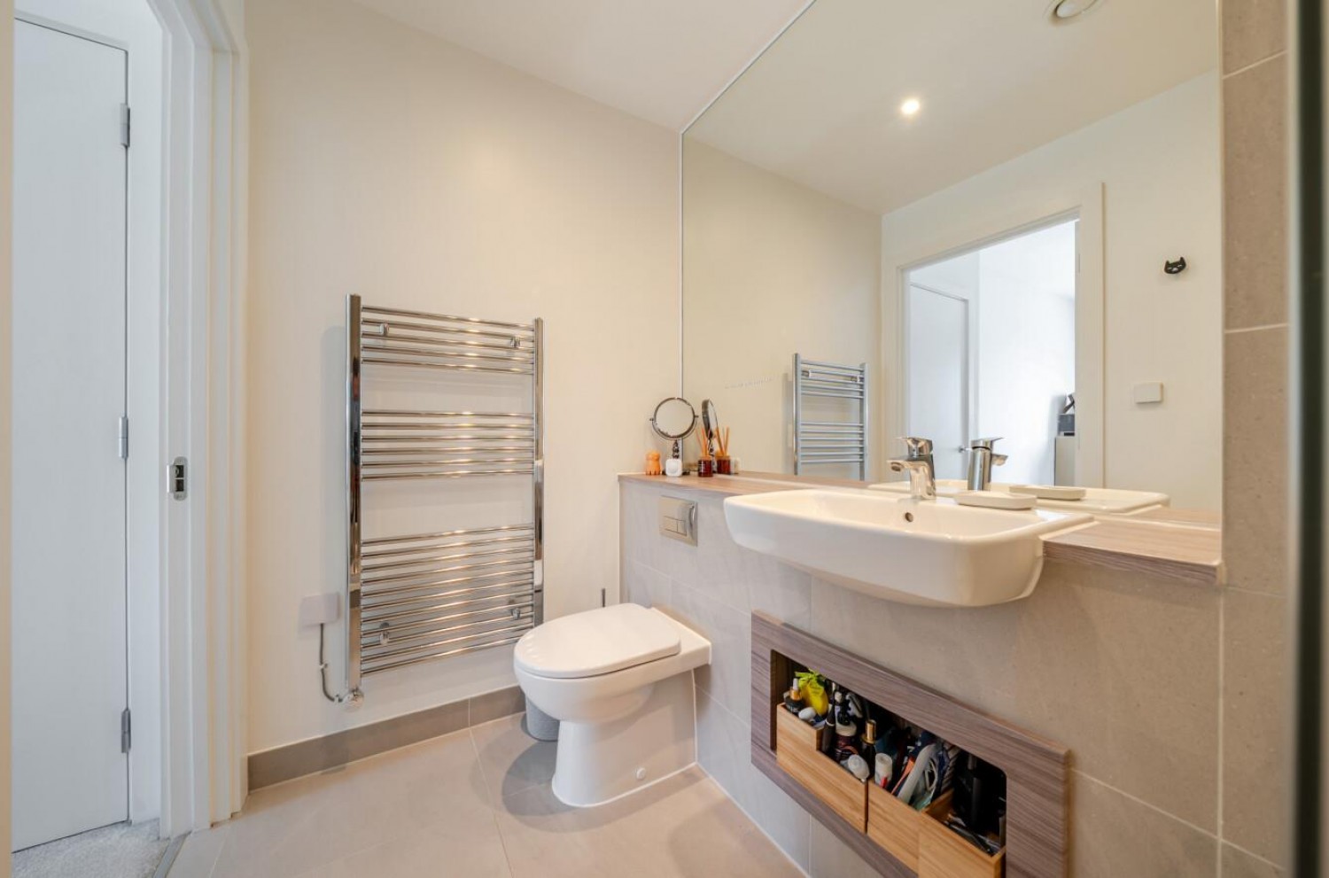 Nest Way, London