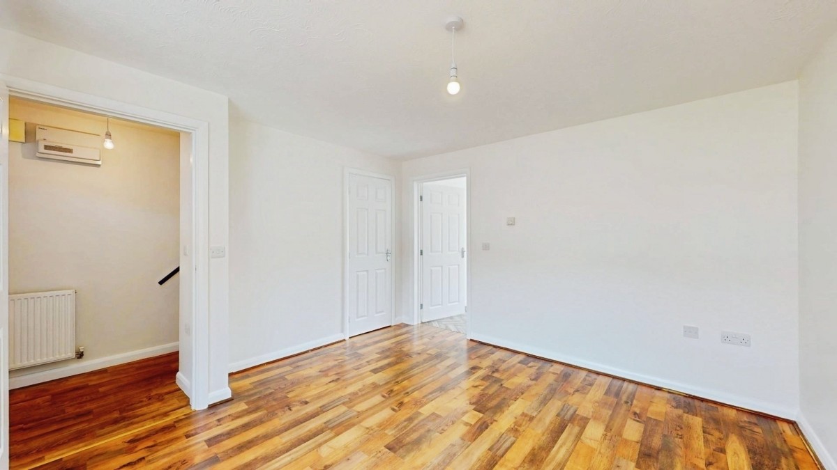 Millbank, Yeadon