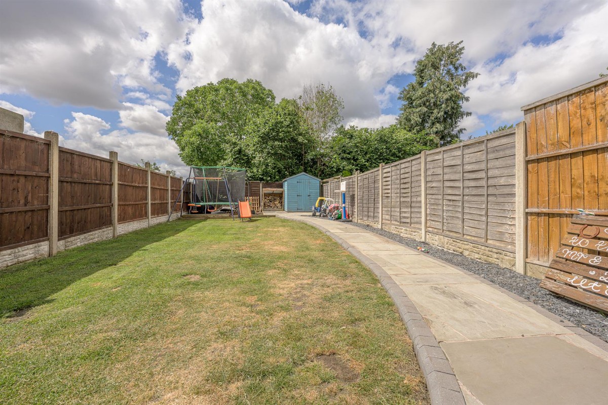 Manor Road, Wordsley, DY8 5BA