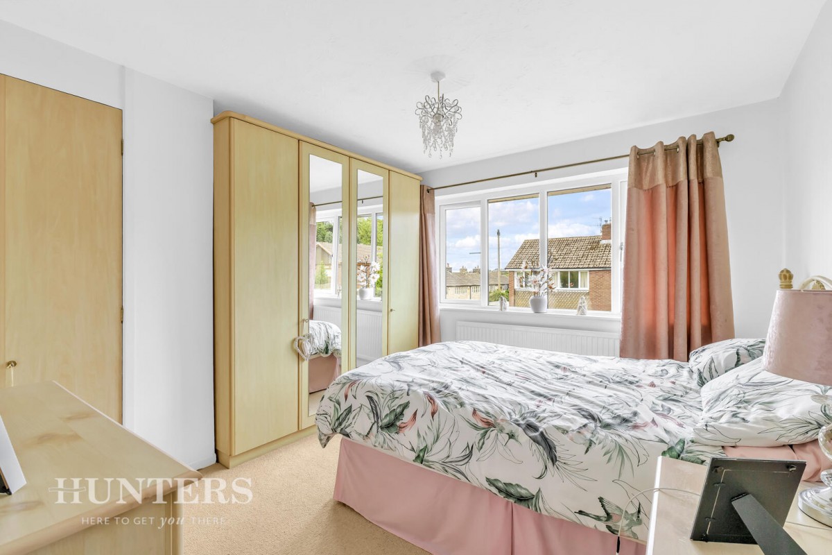 Chelburn View, Littleborough, OL15 9QQ