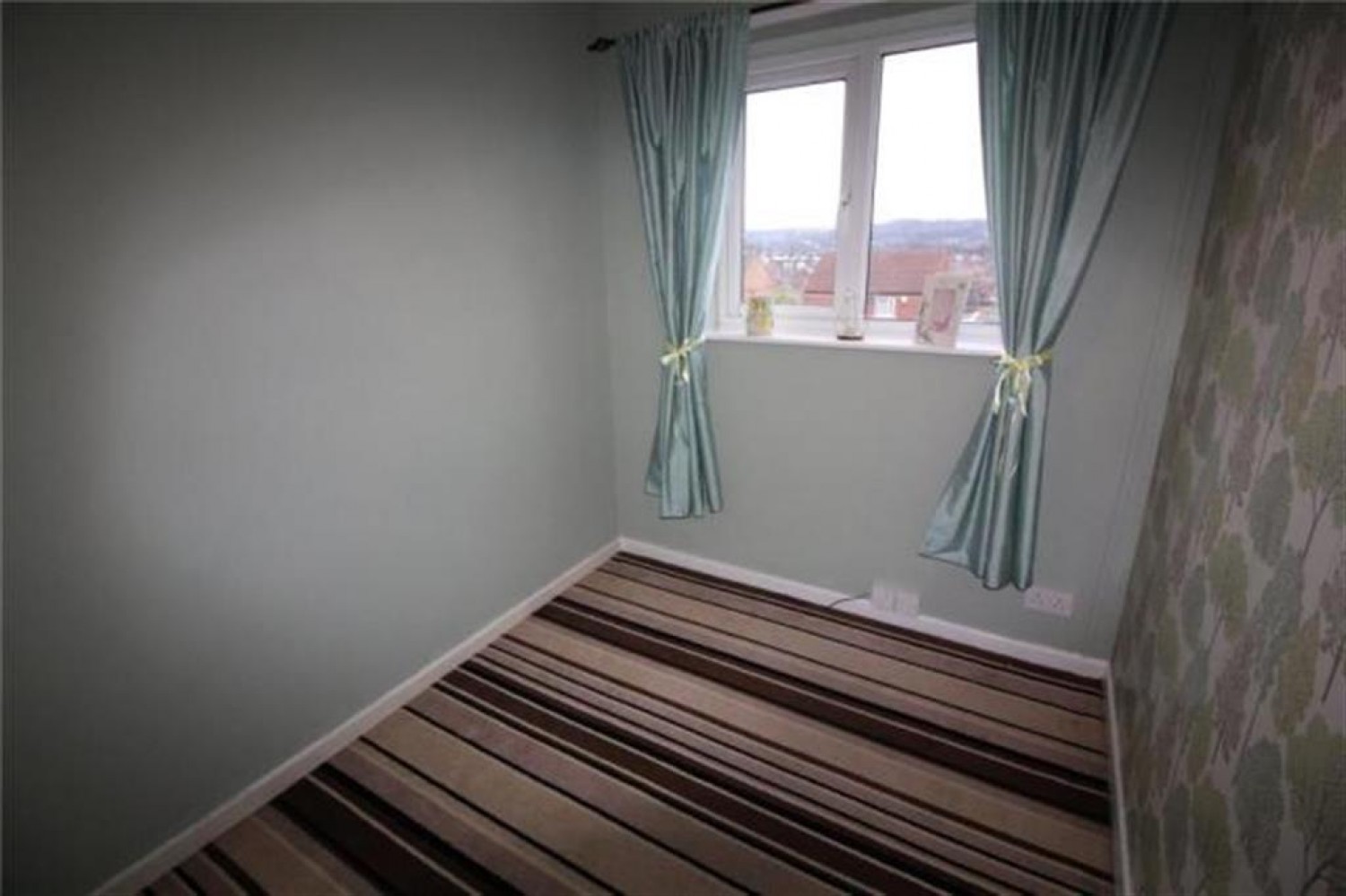 3 bedroom House to let in Musgrave View, LS13 2QN