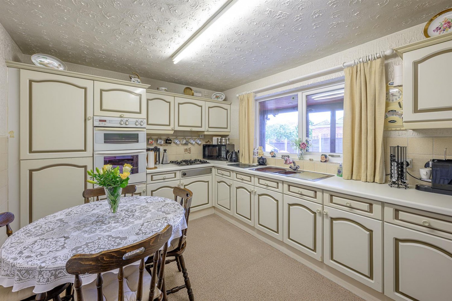 Cross Street, Kingswinford, DY6 9LY