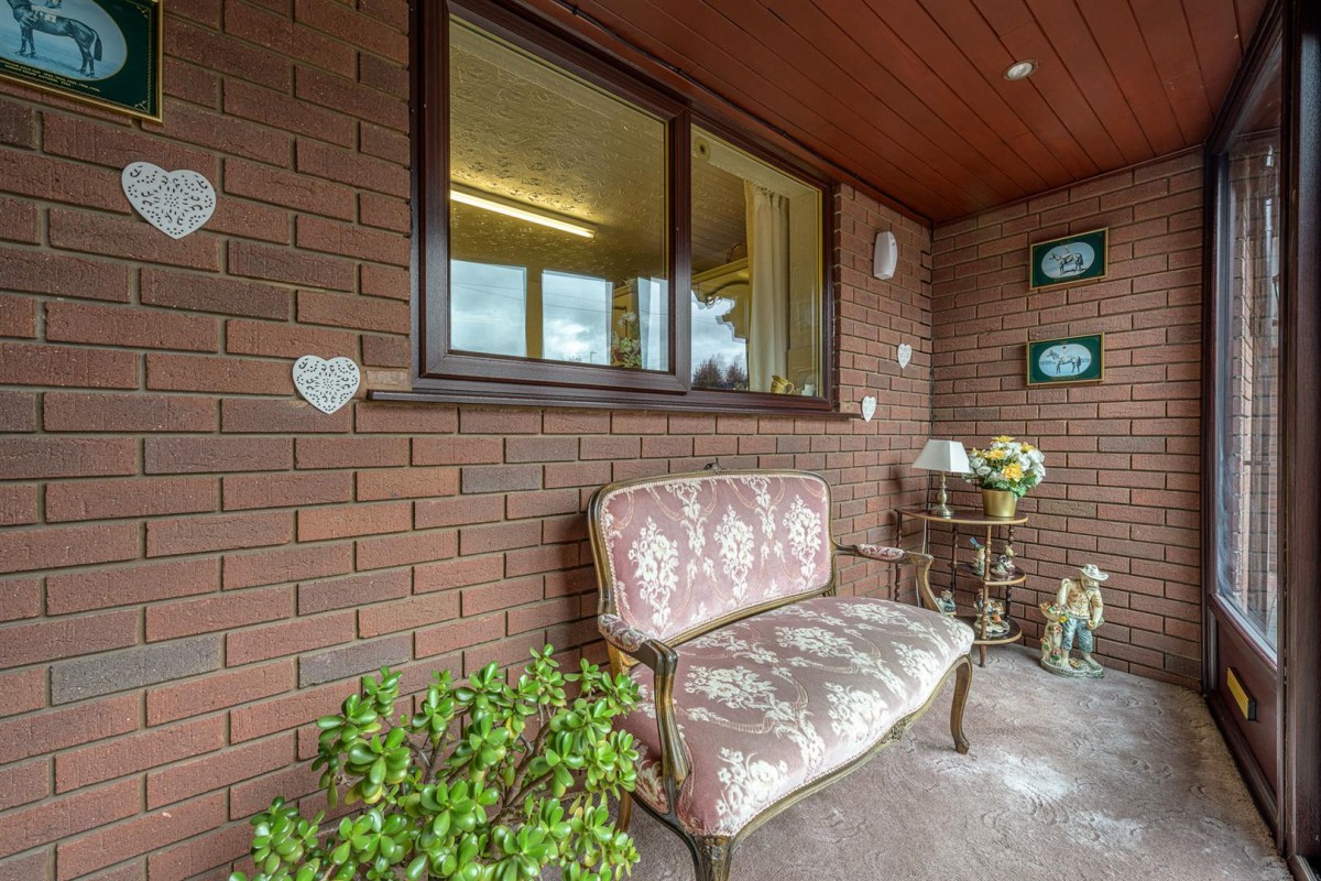 Cross Street, Kingswinford, DY6 9LY