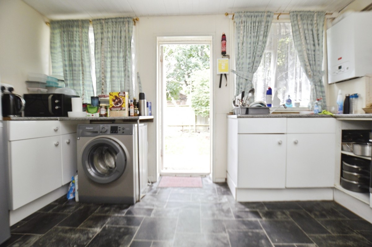 Chadwin Road, London