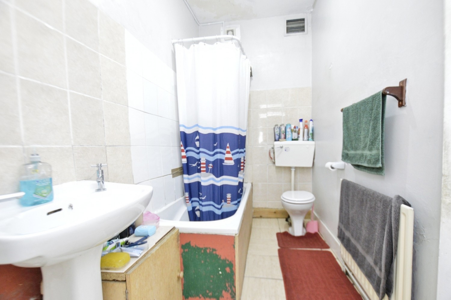 Chadwin Road, London