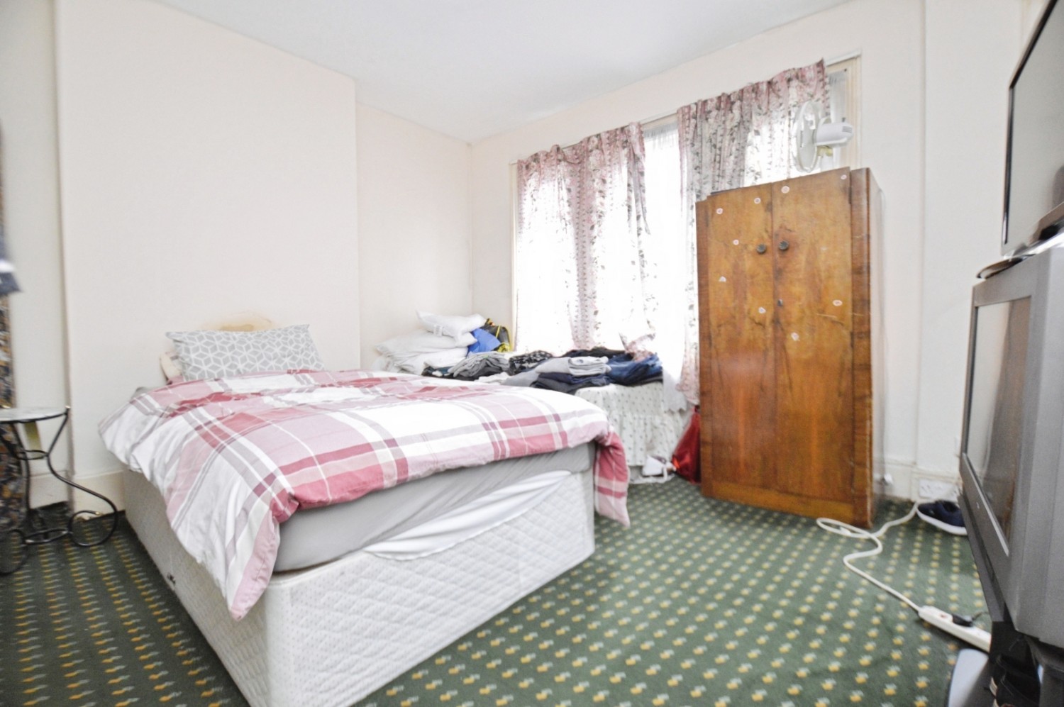 Chadwin Road, London