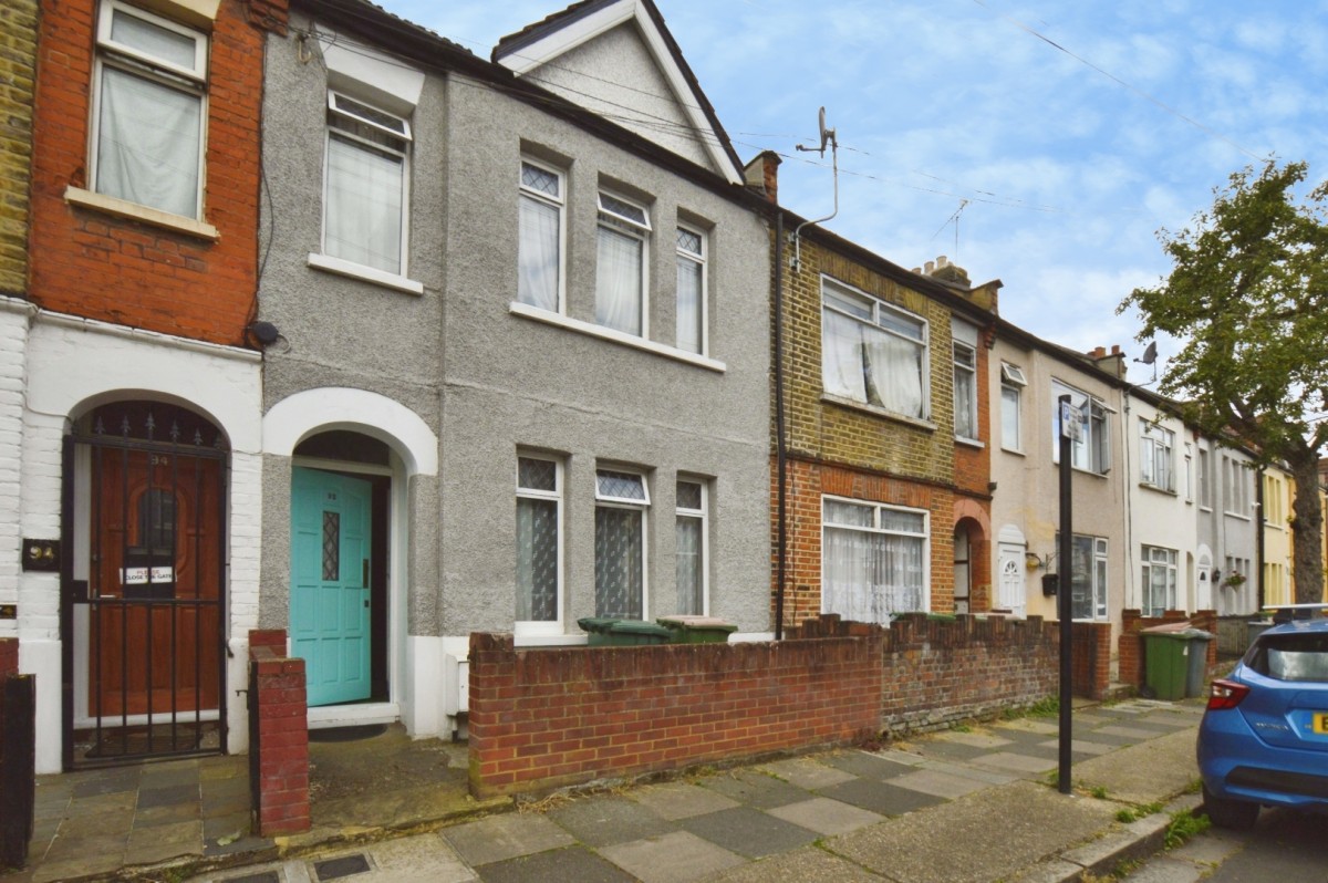Chadwin Road, London