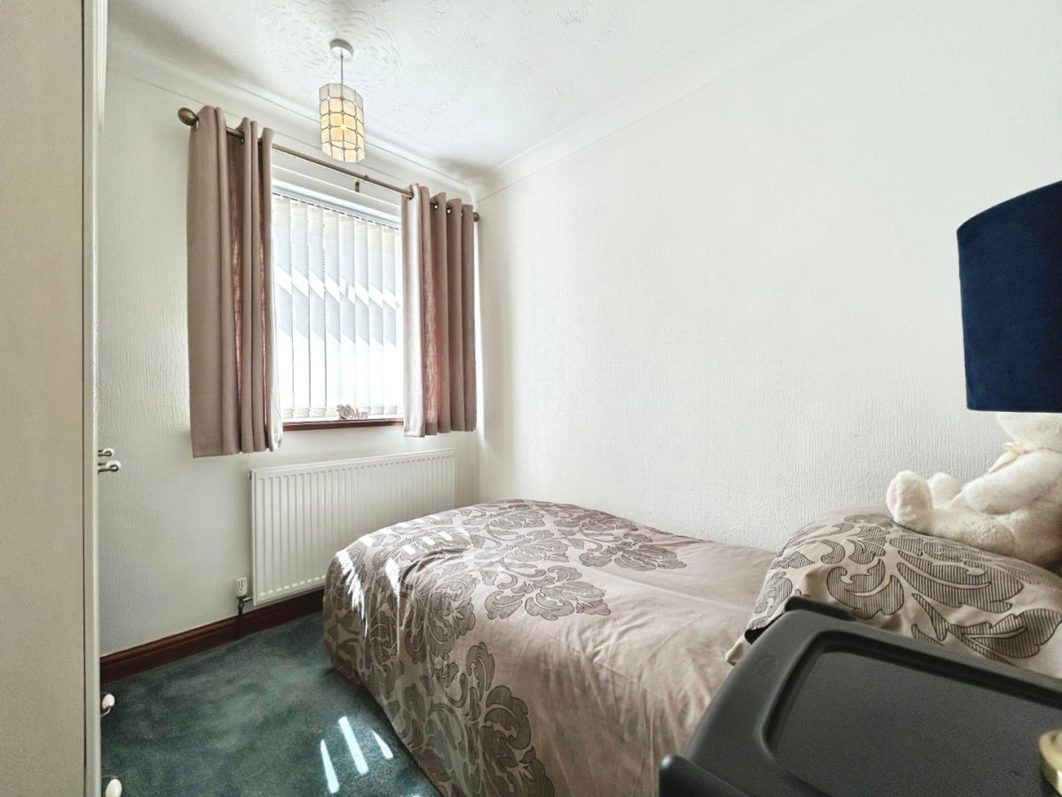 Royston Road, Cudworth S72 8BN