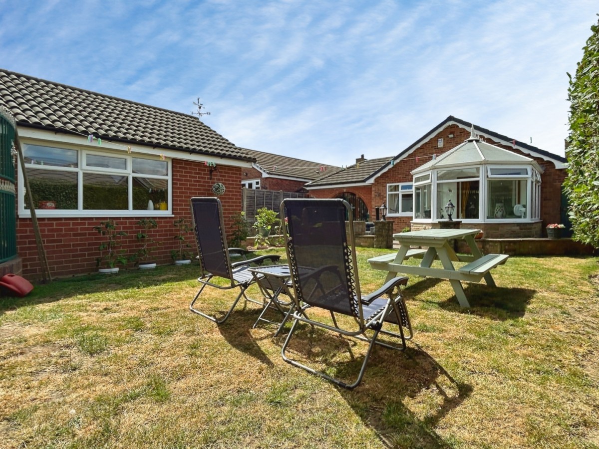 Royston Road, Cudworth S72 8BN