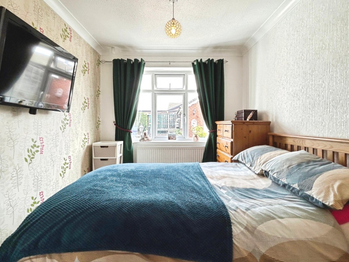 Royston Road, Cudworth S72 8BN