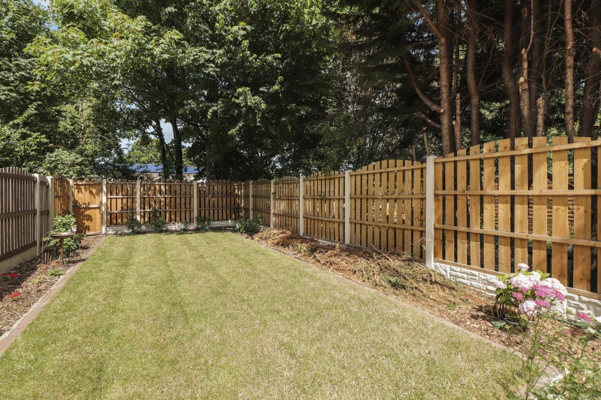 Longley Avenue West, Sheffield