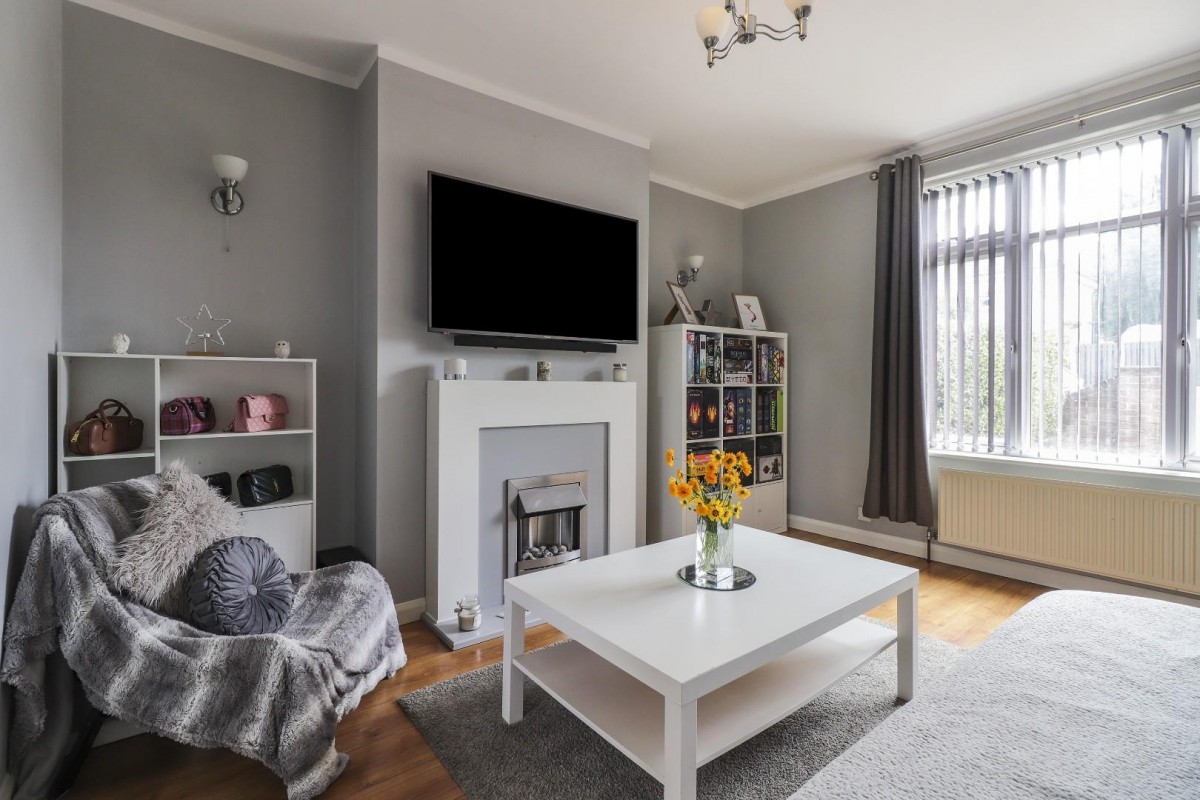 Longley Avenue West, Sheffield