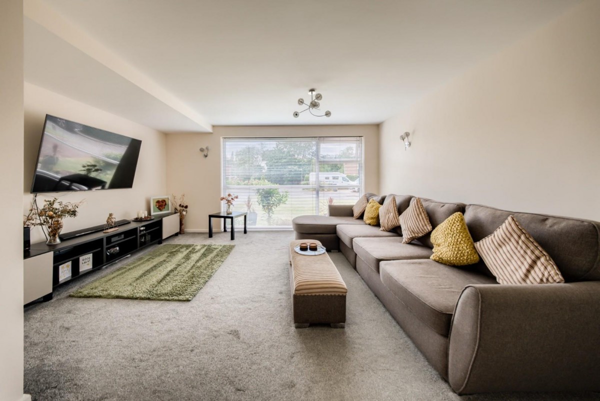Ravenswood Drive South, Solihull