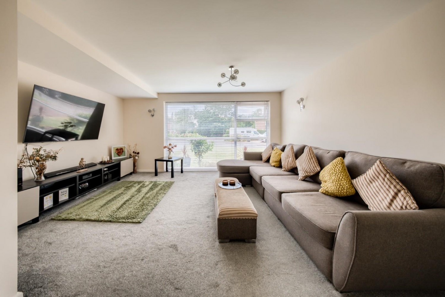 Ravenswood Drive South, Solihull