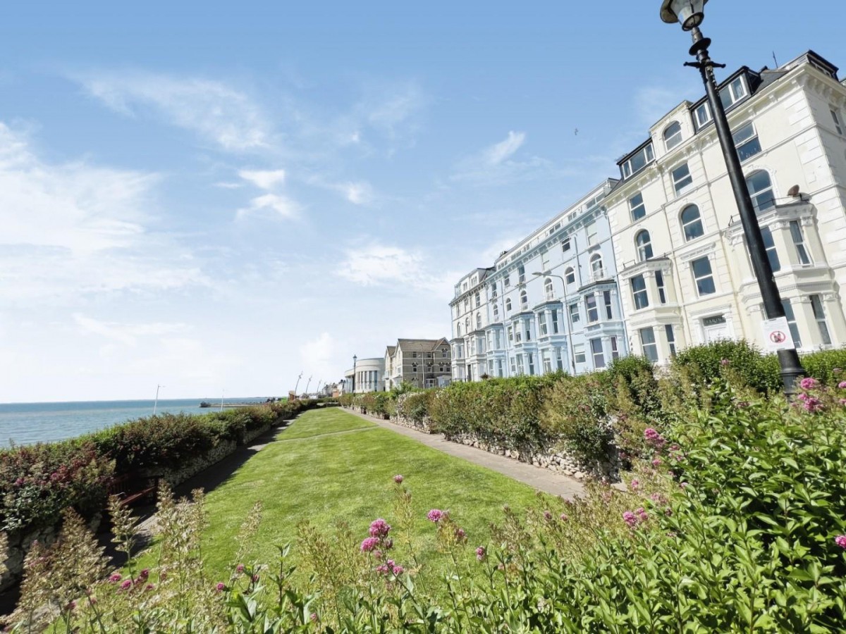 Royal Crescent Court, Bridlington