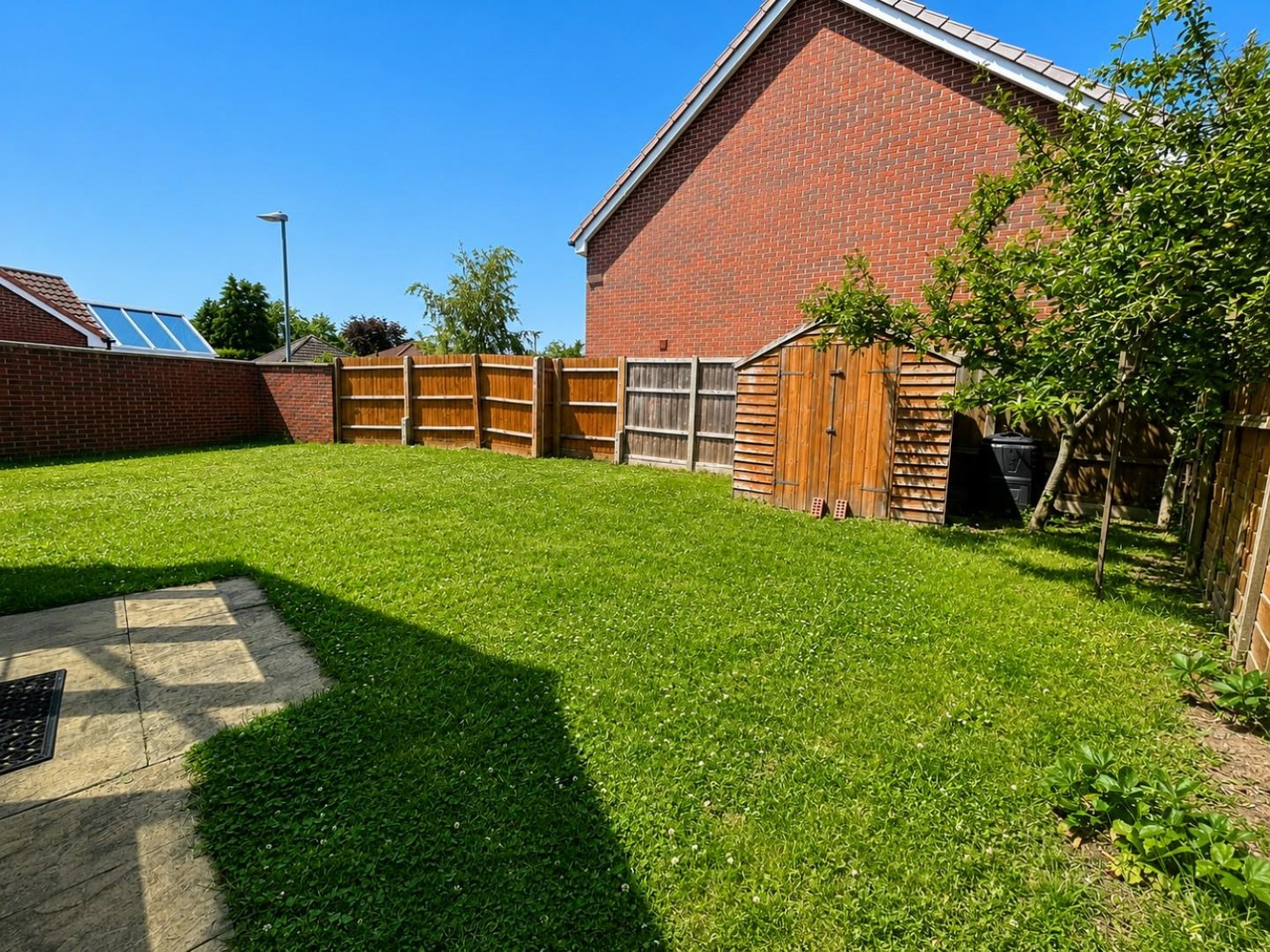 3 bedroom Bungalow for sale in Elstub Lane, Cam, GL11 6JQ