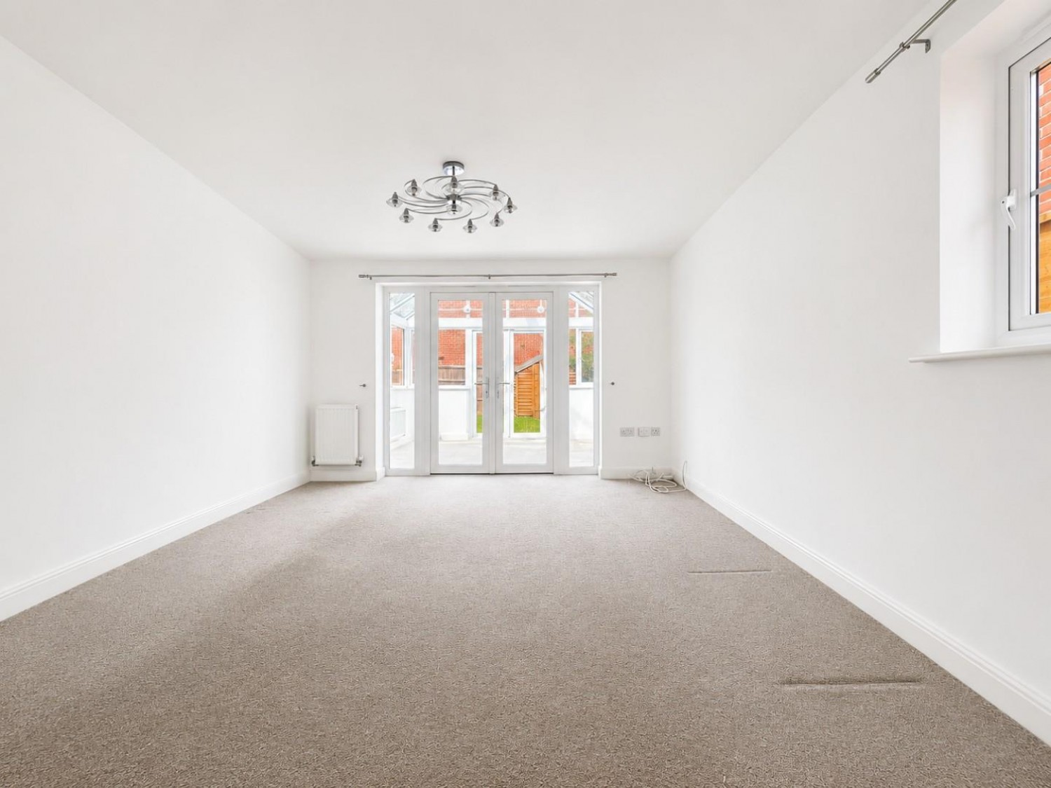3 bedroom Bungalow for sale in Elstub Lane, Cam, GL11 6JQ