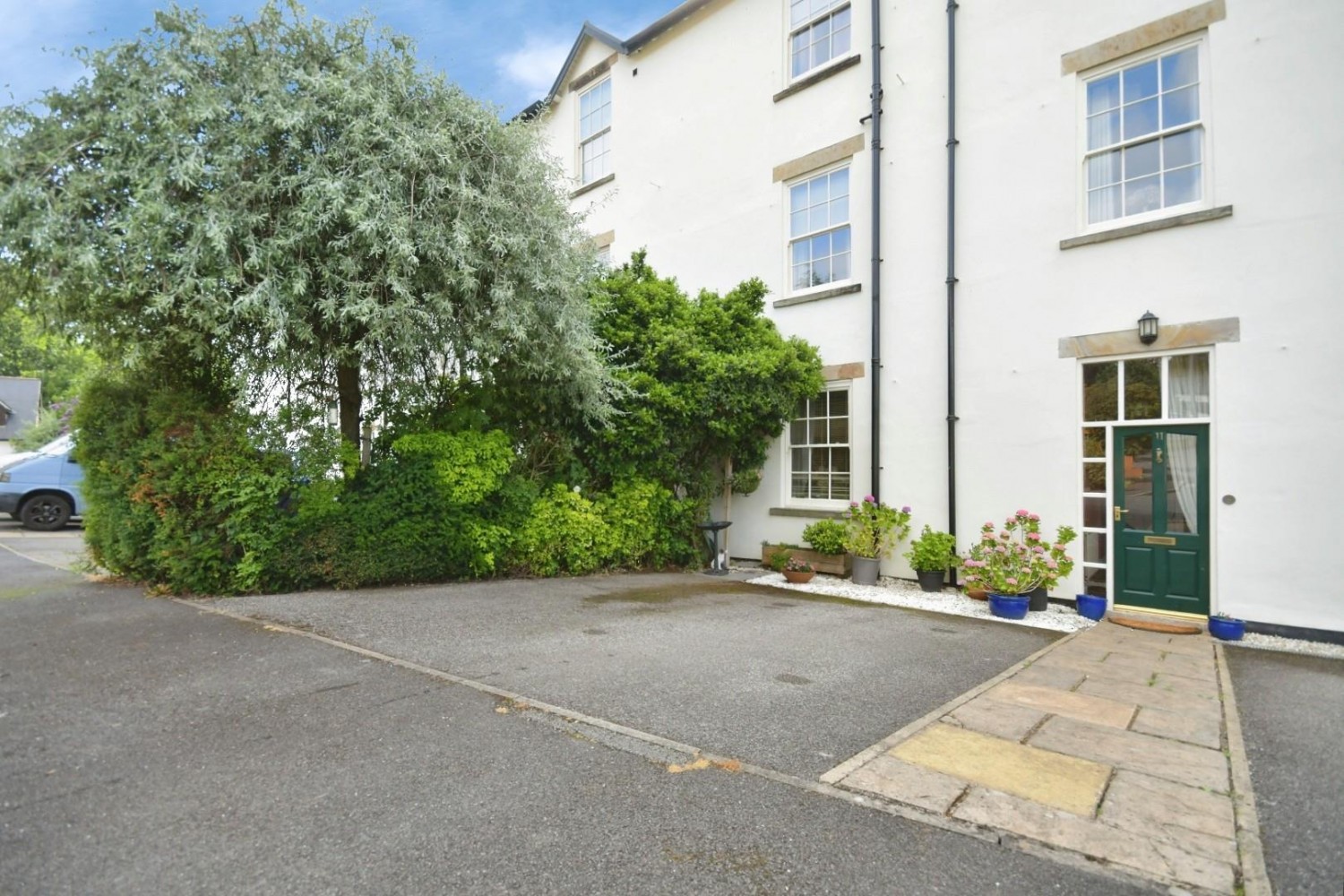 Brearley Hall, Woodmere Drive, Old Whittington, Chesterfield, S41 9TA