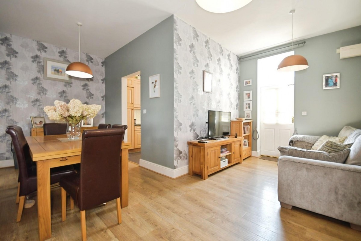Brearley Hall, Woodmere Drive, Old Whittington, Chesterfield, S41 9TA