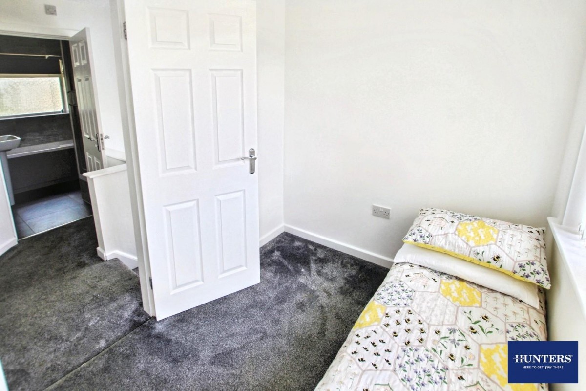 Ashbourne Ave, Bradford BD2