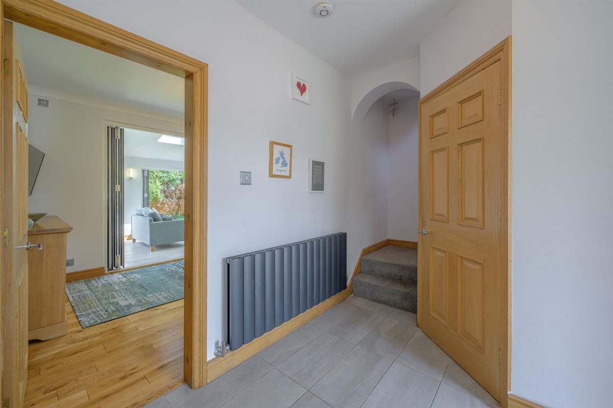Bridgnorth Road, Himley, DY3 4LJ