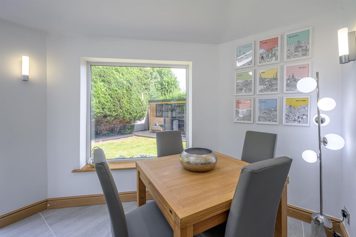 Bridgnorth Road, Himley, DY3 4LJ