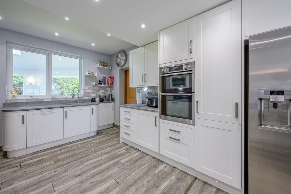 Bridgnorth Road, Himley, DY3 4LJ