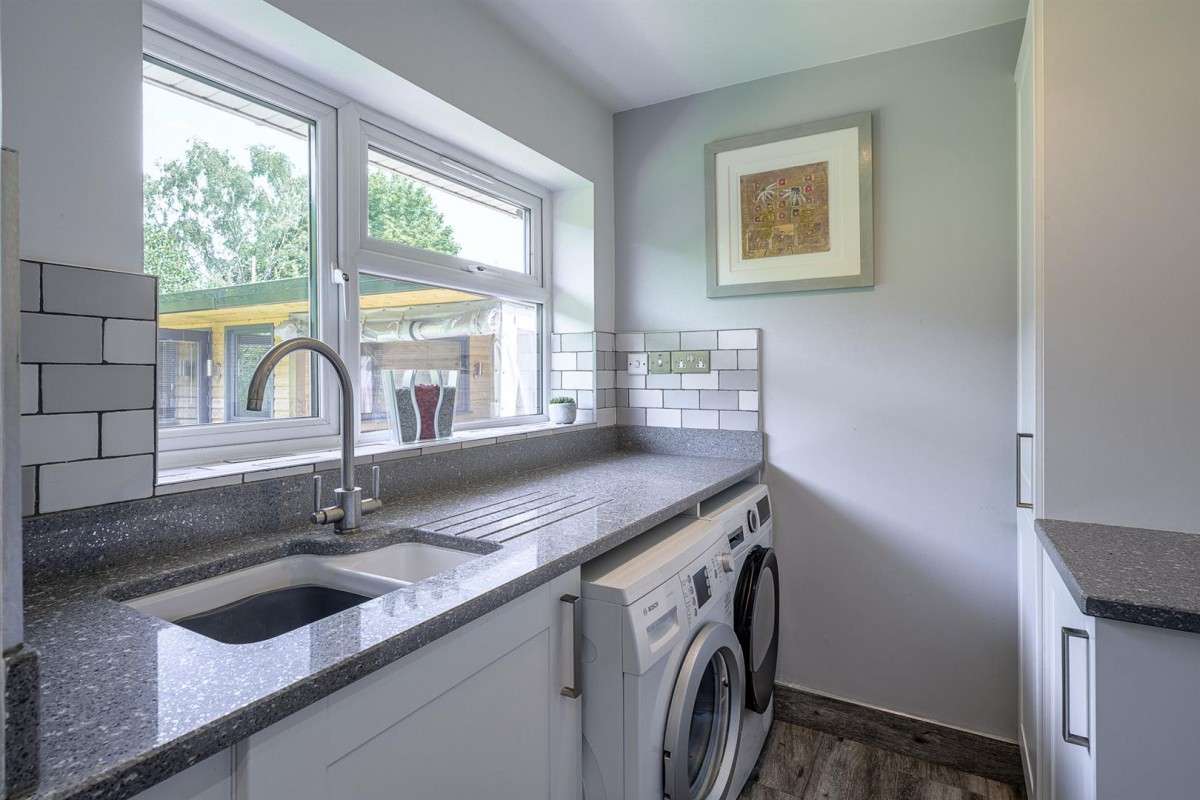 Bridgnorth Road, Himley, DY3 4LJ