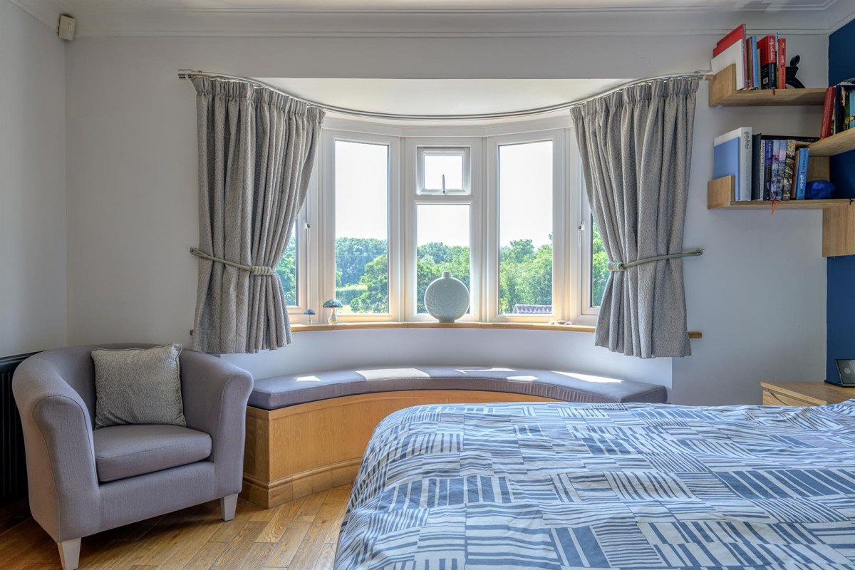 Bridgnorth Road, Himley, DY3 4LJ
