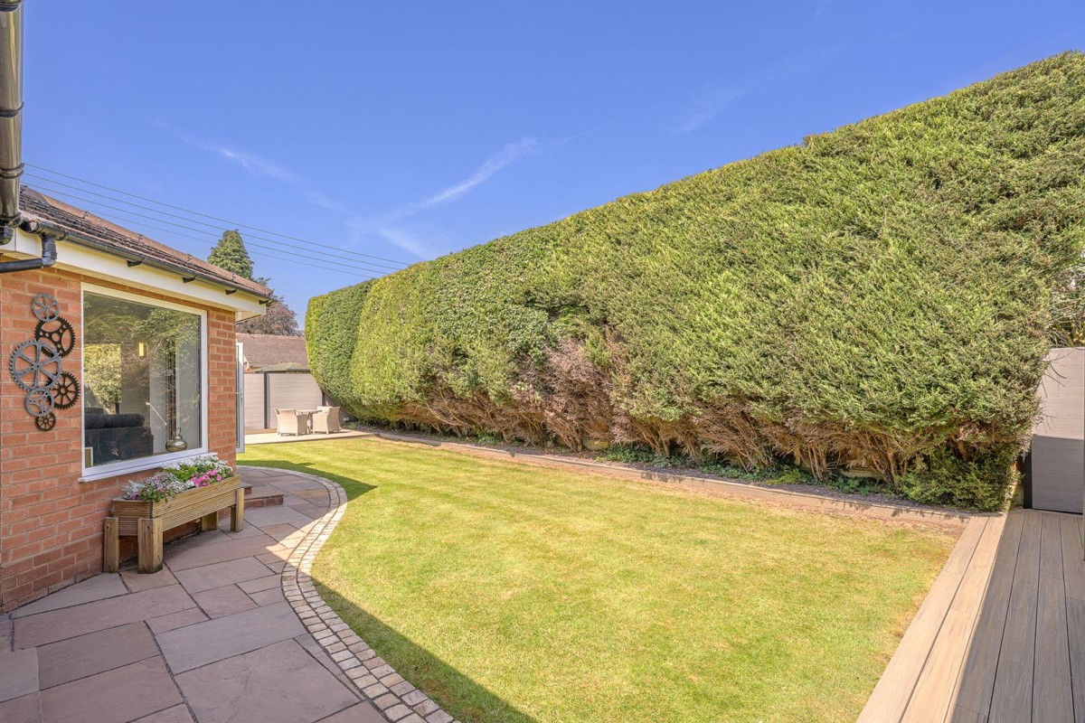 Bridgnorth Road, Himley, DY3 4LJ
