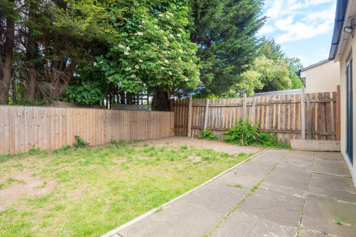 Daleside Avenue, Pudsey, LS28 8HB