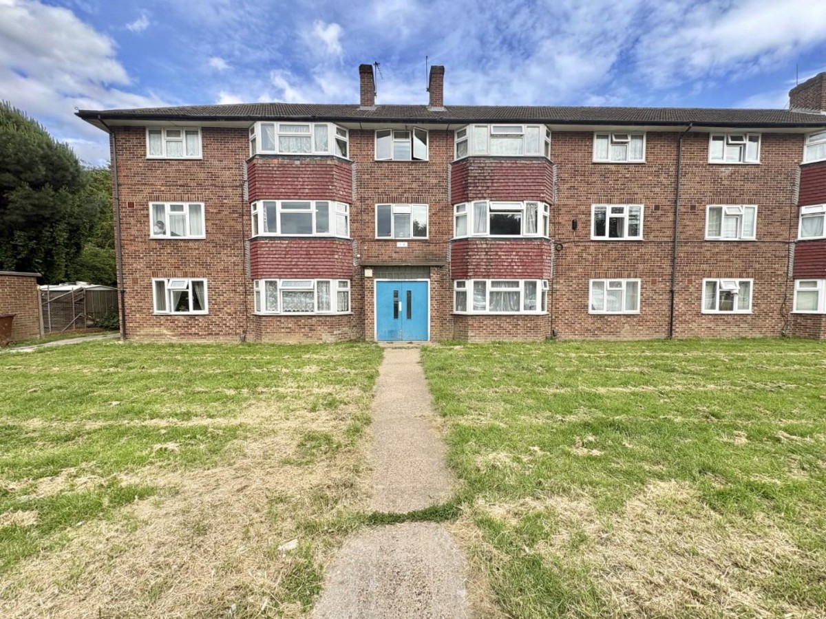 Larch Crescent, Hayes
