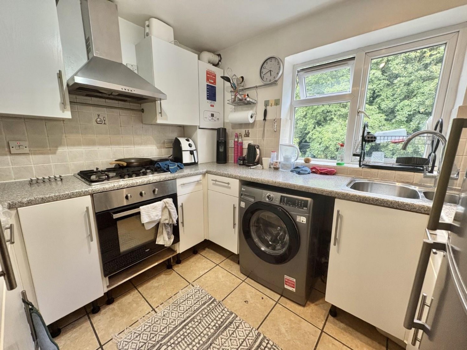 Larch Crescent, Hayes