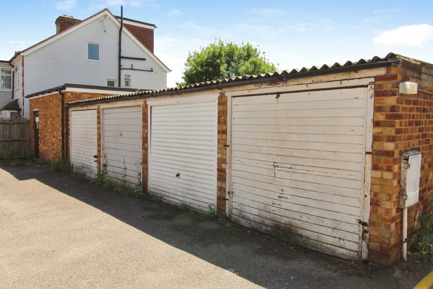 High Road, Broxbourne