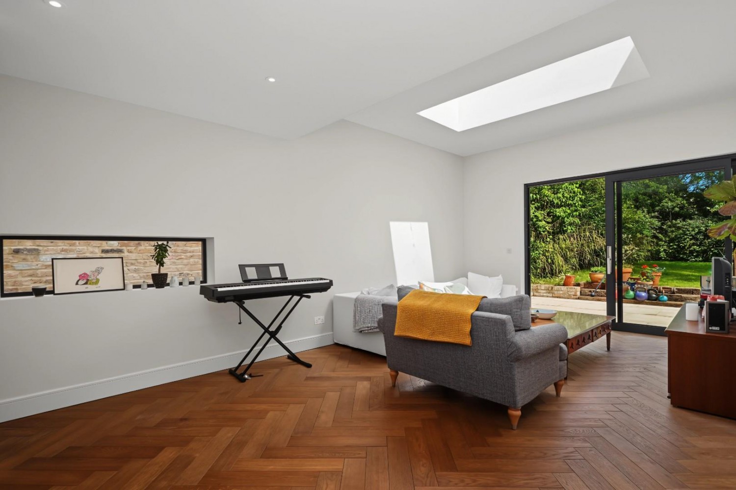Queens Drive, London, N4