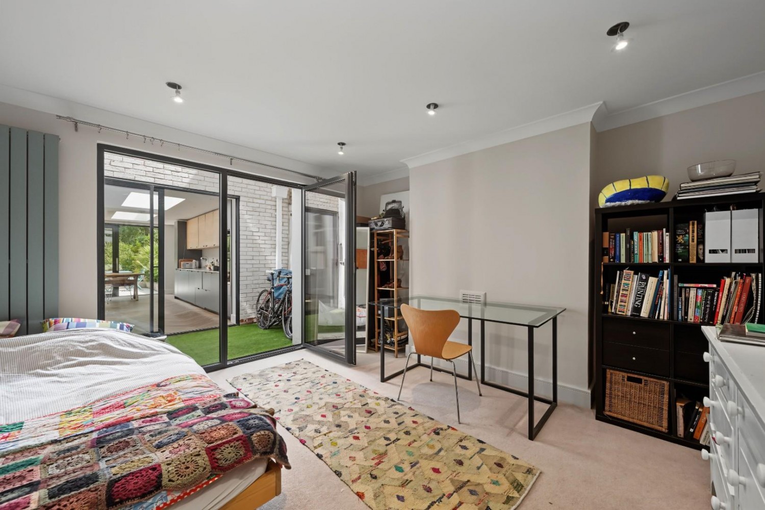 Queens Drive, London, N4