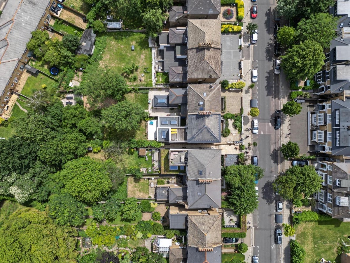 Queens Drive, London, N4