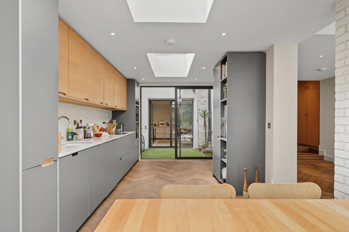 Queens Drive, London, N4