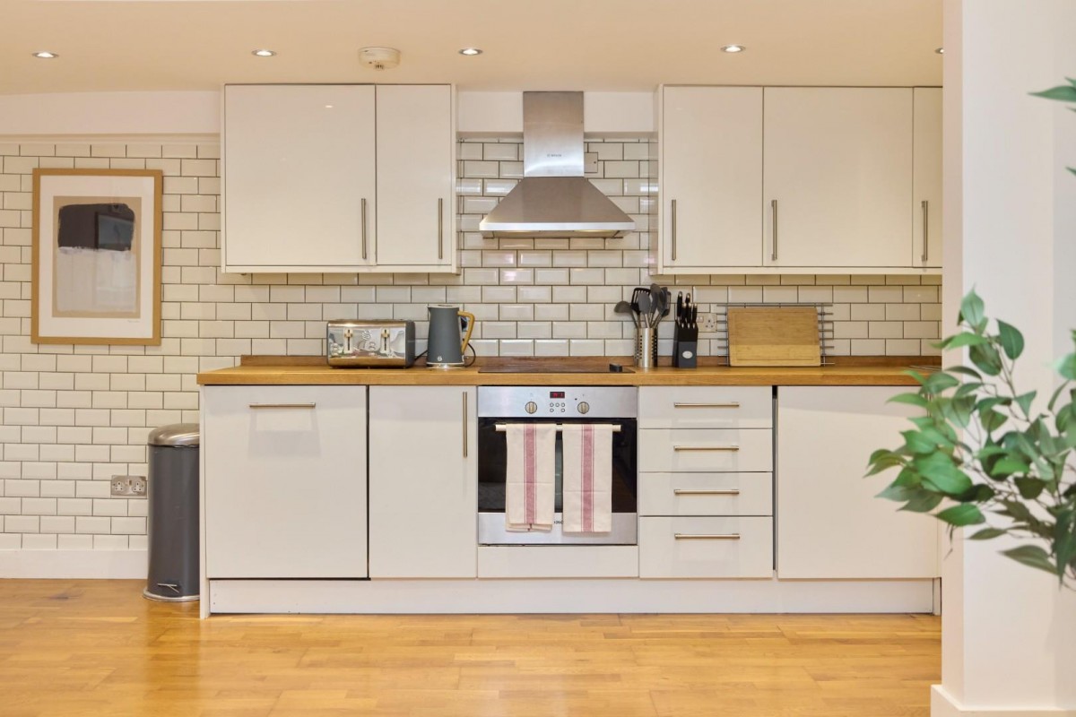 Mildenhall Road, London, E5