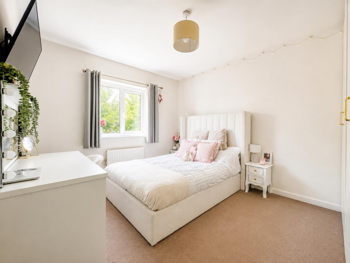 Sir Bernard Paget Avenue, Ashford