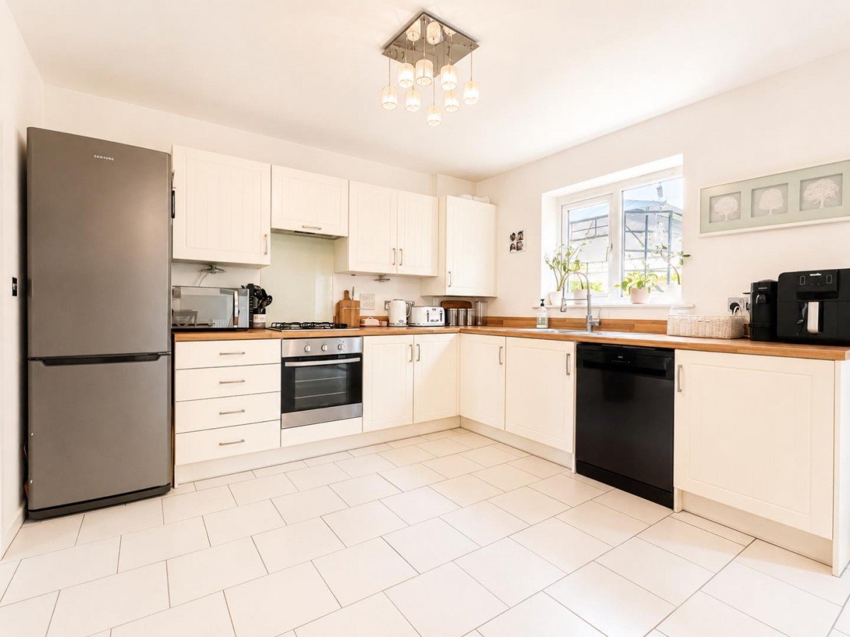 Sir Bernard Paget Avenue, Ashford