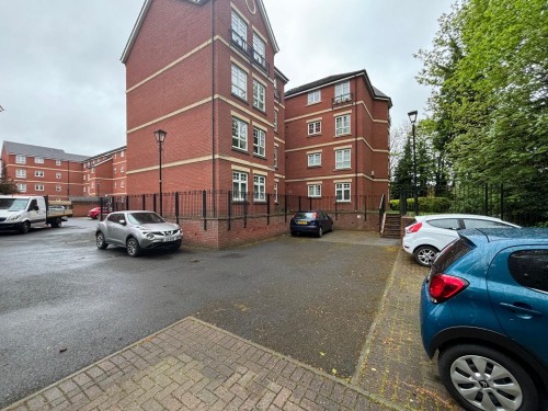 St. Peters Close, Bromsgrove, B61 7DY