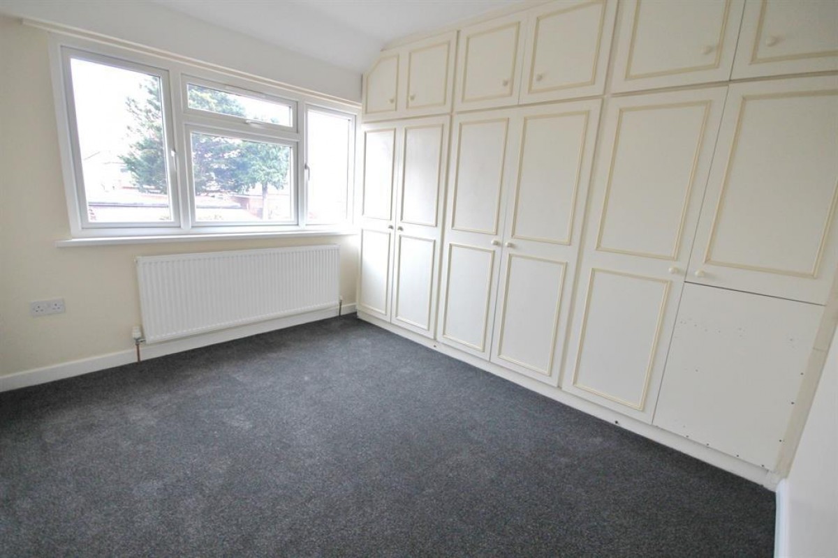 Crowland Avenue, Hayes, UB3 4JW