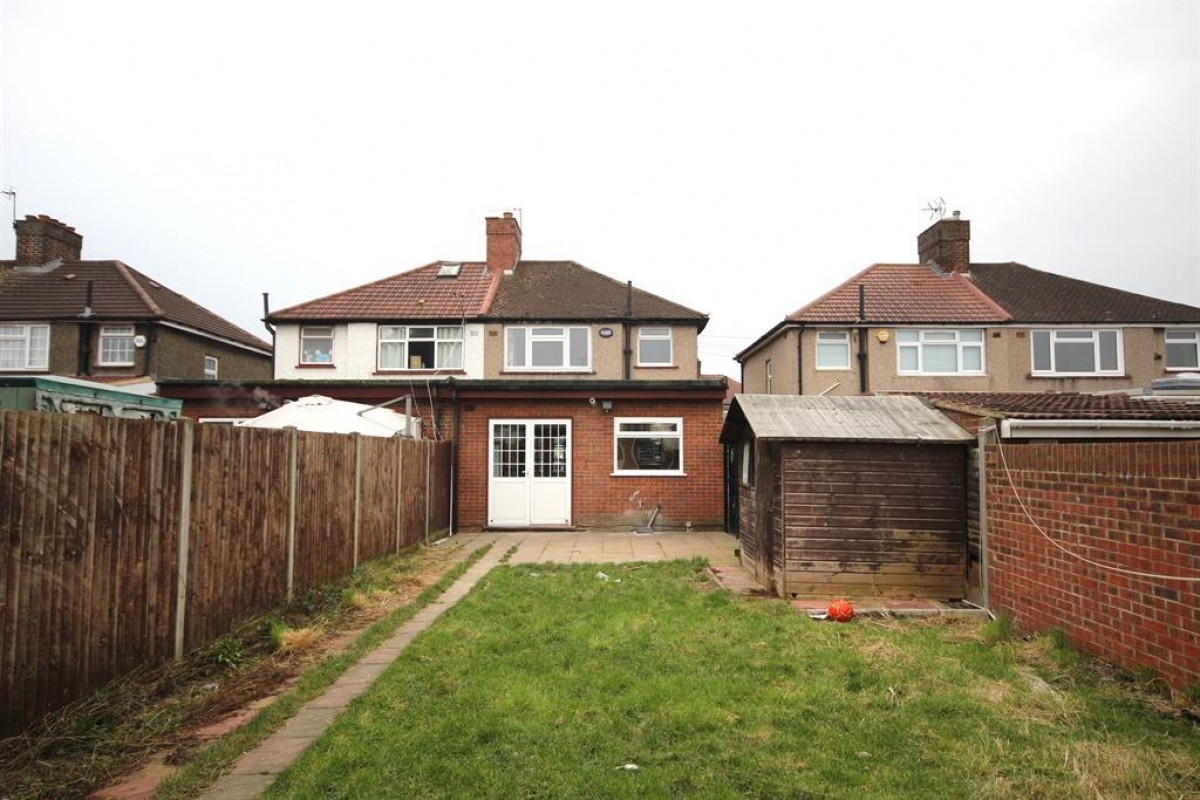Crowland Avenue, Hayes, UB3 4JW