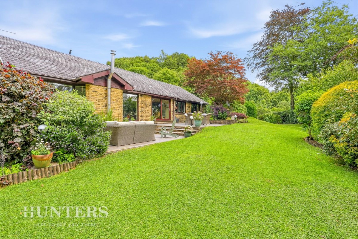 Clouds Hill, Cross Stone Road, Todmorden, OL14 8RB